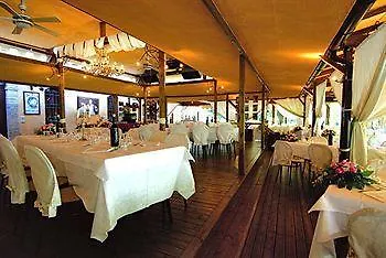 La Valle Dei Caprioli Village Park - Freelandia Azienda Agricola 3* Montescudo