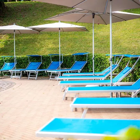La Valle Dei Caprioli Village Park - Freelandia Azienda Agricola База отдыха